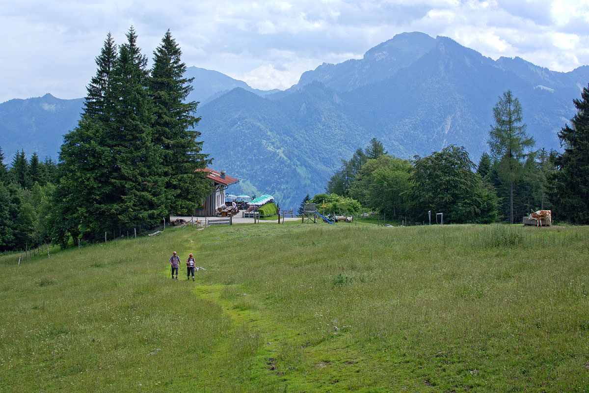 Zahlreiche Wanderwege führen durch unsere schöne Ferienregion